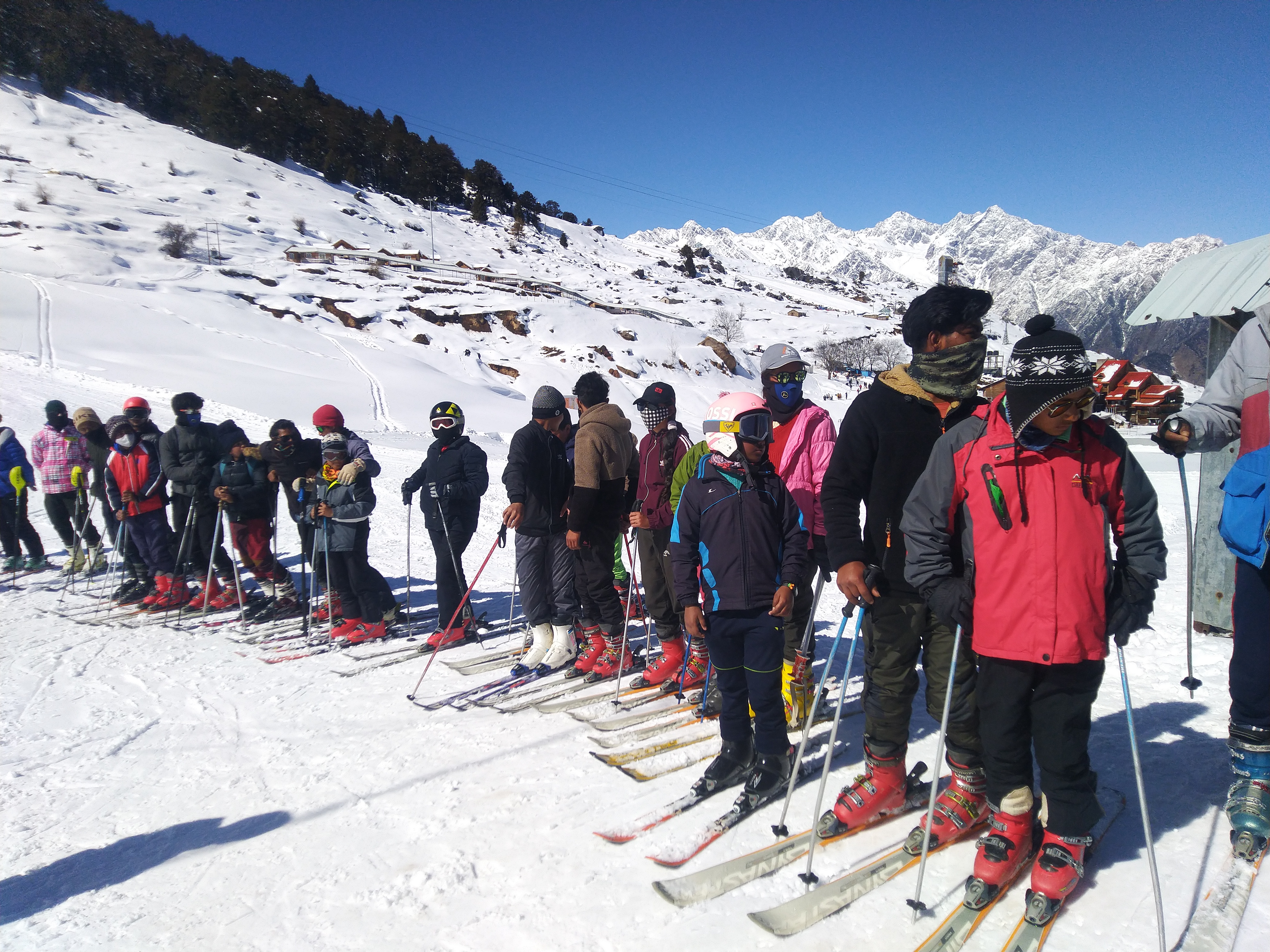 Auli Skiing Course Packages